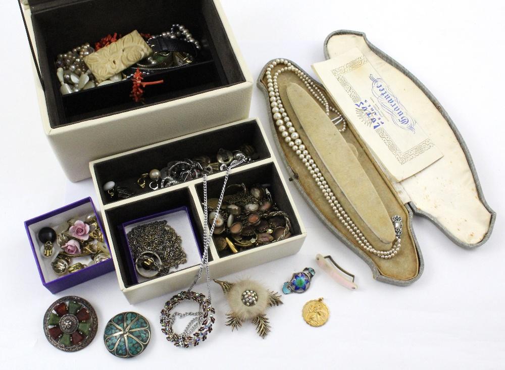 A small collection of vintage and costume jewellery to include an Arts ...