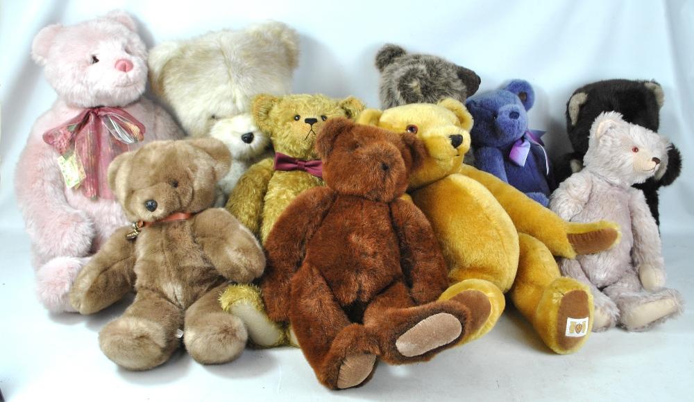 A group of teddy bears including Charnwood (x2), three Gund limited ...